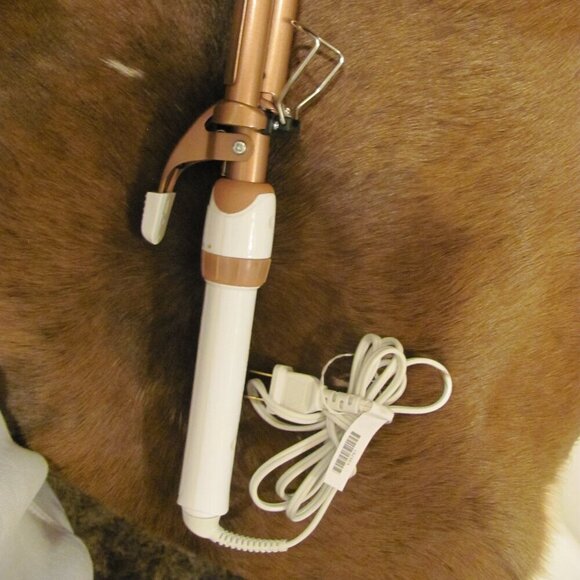 CONAIR DOUBLE CERAMIC TRIPLE BARREL WAVER NIB - Picture 12 of 15